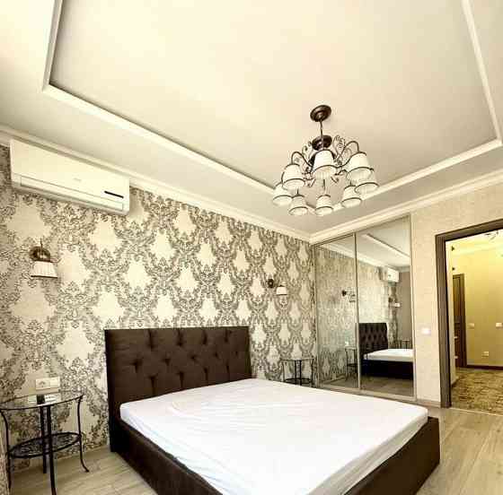 Сдается теплая и квартира со свежим ремонтом в пешей доступности к Крытому рынку Донецк