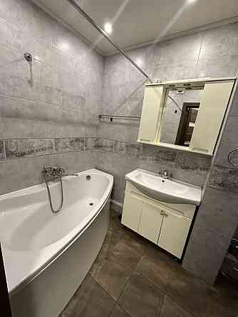 Однокомнатная квартира в Куйбышевском р-не, площадь Бакинских Комиссаров. Донецк