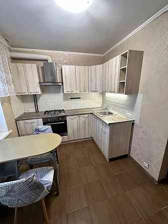 Однокомнатная квартира в Куйбышевском р-не, площадь Бакинских Комиссаров. Донецк