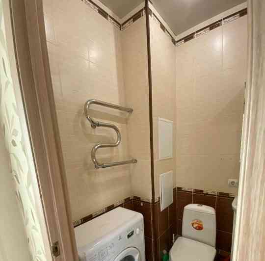 Сдаю однокомнатную квартиру 37 м² 4 этаж . город Донецк, Ворошиловский Донецк