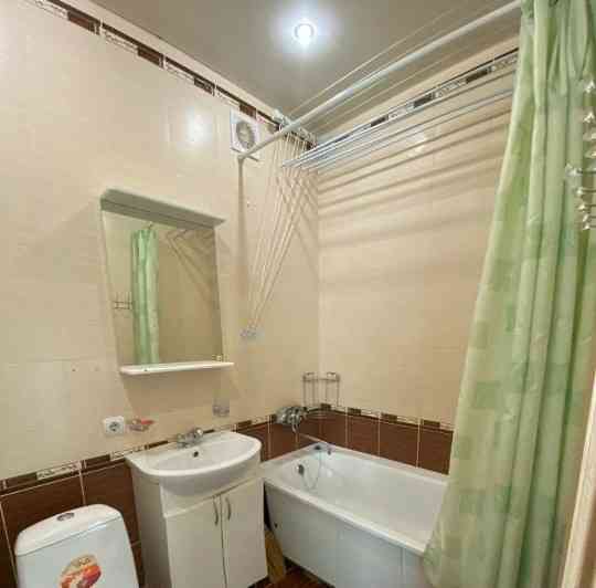 Сдаю однокомнатную квартиру 37 м² 4 этаж . город Донецк, Ворошиловский Донецк