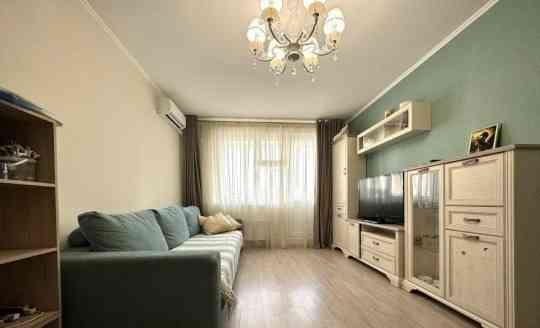 Предлагается в аренду 2-х комнатная квартира, пл. Конституции Ворошиловский рн.5/9 этаж Донецк