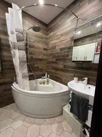 Сдаётся 3-х комнатная студия в Ворошиловском районе. Донецк