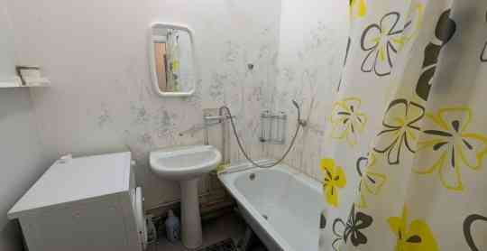 Сдам комфортную 2- комнатную квартиру в Куйбышевском районе ориентир площадь Бакинских Комиссаров . Донецк