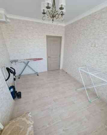 Сдается очень светлая и уютная двухкомнатная квартира в Калининском районе Донецка по адресу: улица Донецк