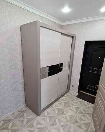 Сдается очень светлая и уютная двухкомнатная квартира в Калининском районе Донецка по адресу: улица Донецк