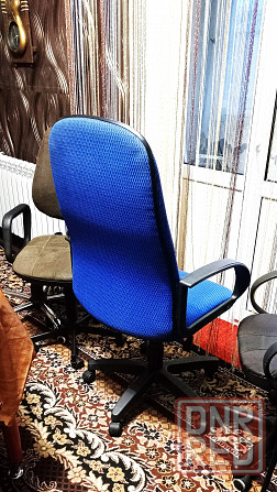Крeслo руководителя. Текстиль, сетка. Донецк - изображение 2