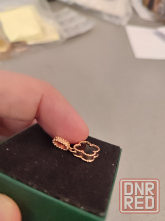 Золотой кулон Van Cleef Донецк - изображение 3