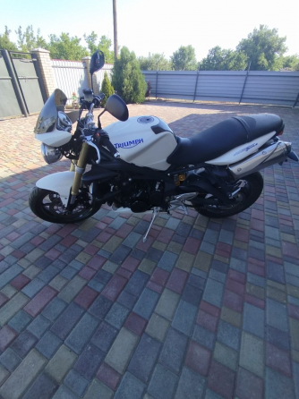 Продам Triumph street triple 675 куб Старобешево