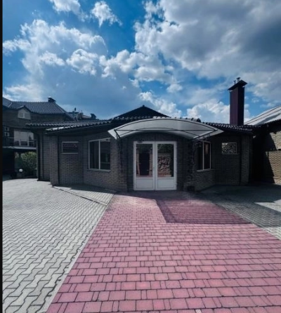 Предлагается к продаже студия танца Донецк