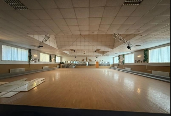 Предлагается к продаже студия танца Донецк