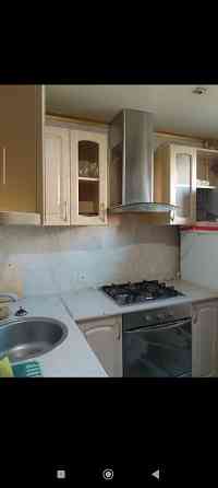 сдам 1 к кв. ленинский р. аравийская 15000 р. очень хороший напор воды. Донецк