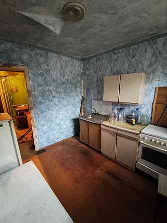 Продам 3-х комнатную квартиру под ремонт Донецк