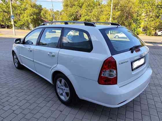 Автор: Владимир Владимир Продам отличный семейный авто для любых целей! Донецк