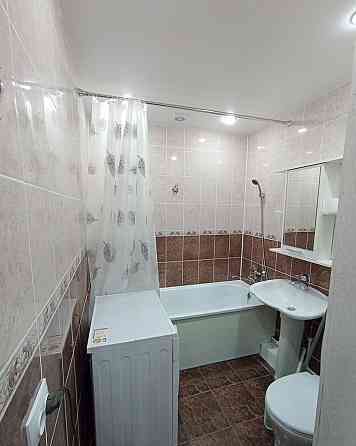 Калининский район, возле ресторана Ёмоё Донецк