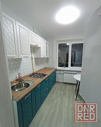 Калининский район, возле ресторана Ёмоё Донецк - изображение 2