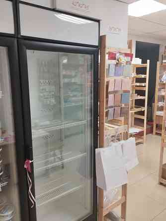 Продается торговый холодильник Донецк