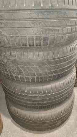 Продам резину с дисками Макеевка