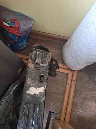 Усилитель бампера в ремонт 64900D7000 Донецк