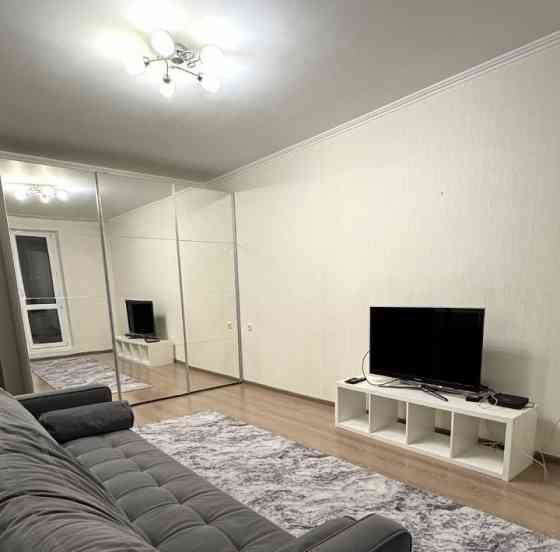 Сдаю однушку в Ворошиловском районе Донецка на театральном проспекте. Донецк