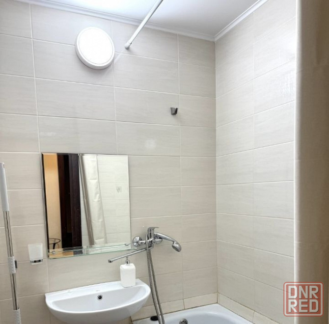 Сдаю однушку в Ворошиловском районе Донецка на театральном проспекте. Донецк - изображение 3