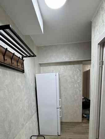 сдаю однушку на бульваре шахтостроителей Донецк