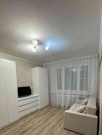 сдаю однушку на бульваре шахтостроителей Донецк