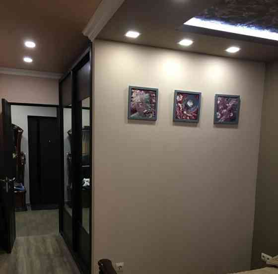 Сдаю трехкомнатную квартиру по ул. Независимости, Будённовский район Донецк