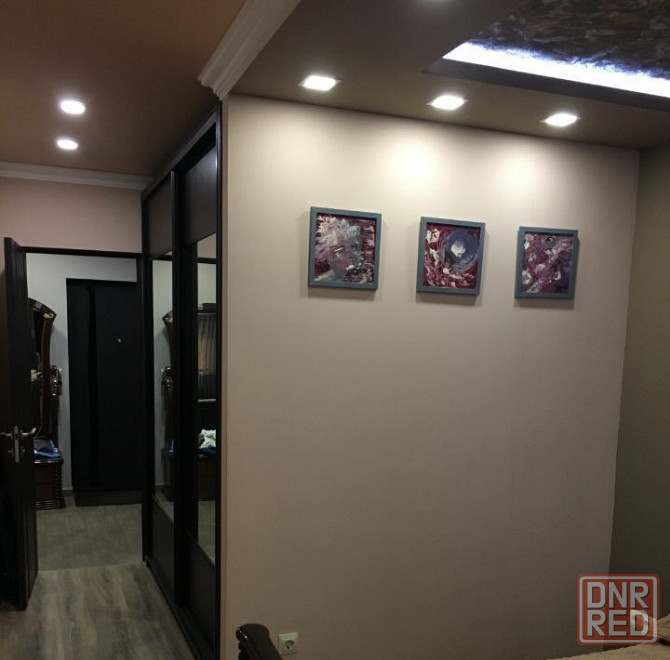 Сдаю трехкомнатную квартиру по ул. Независимости, Будённовский район Донецк - изображение 4