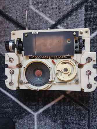 Продам радиоприемник Макеевка