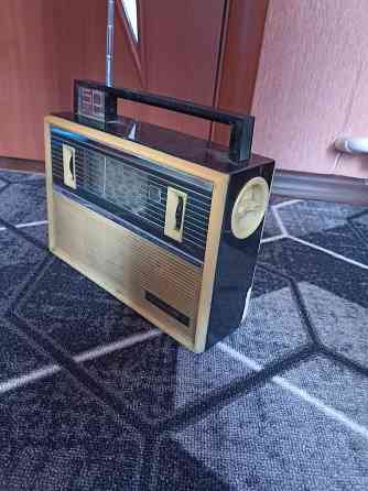 Продам радиоприемник Макеевка
