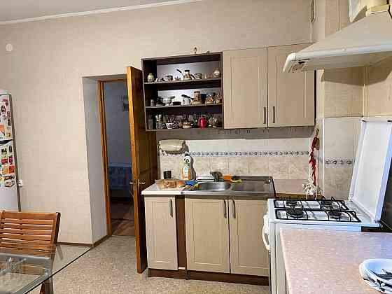 Сдам Дом в Куйбышевском р-не, пл. Бакинских Комиссаров. Всё есть. Накопительный бак. Гараж Донецк