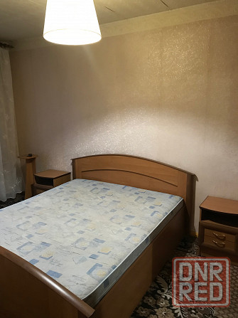 Сдам 2ком Текстильщик бум 5/9 вода идёт с мебелью и техникой Донецк - изображение 2