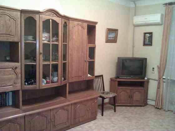 сдам 2х ком квартиру в ленин. р-не, голубые, отличная, вода- постоянно Донецк