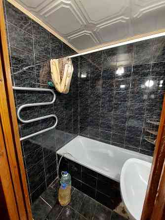 Продам трехкомнатную квартиру в хорошем состоянии в районе Ленинской телевышки Донецк