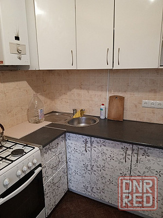 Сдам 1-но комн 1/5 пр.Ильича, Калининский р-н. Всё есть. Вода по графику. Донецк - изображение 1