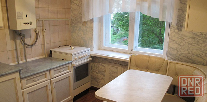 Сдается уютная двухкомнатная квартира в Будённовском районе Донецка, ул. Независимости Донецк - изображение 1