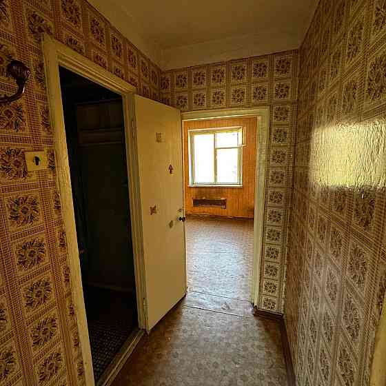 отличная цена средний этаж Макеевка