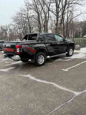 Продам свое личное авто Mitsubishi L 200 Макеевка