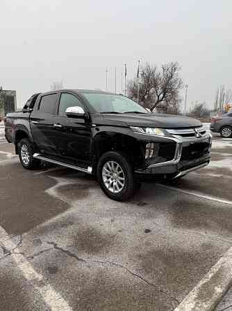 Продам свое личное авто Mitsubishi L 200 Макеевка