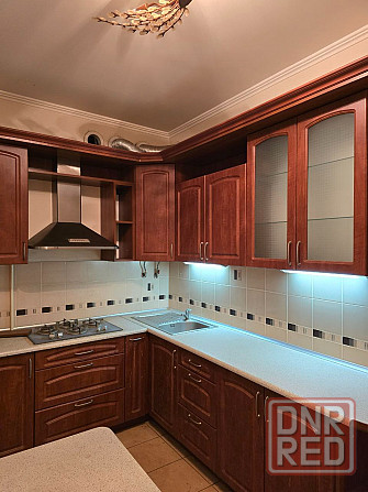 в аренду 3 квартира центр Ворошиловского района Донецк - изображение 1