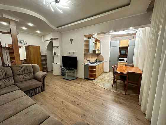 Сдам хорошую студию с новым ремонтом в Ленинском районе. Посуточно Донецк