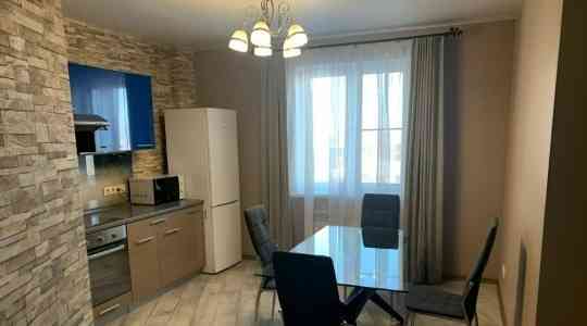 Сдаю двухкомнатную квартиру 65.0 м² этаж 5 город Донецк, Киевский район, проспект Титова Донецк