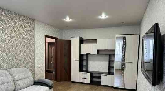 Предлагаю в аренду двухкомнатную квартиру по Комсомольскому Донецк