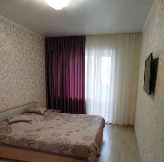 Предлагаю в аренду двухкомнатную квартиру по Комсомольскому Донецк