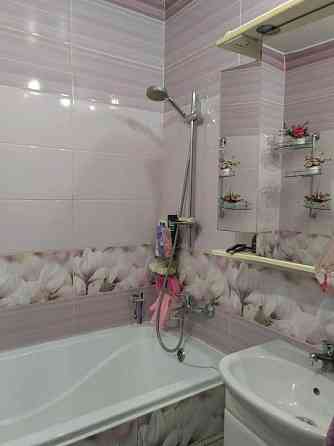 Сдаю двухкомнатную квартиру 54.7 м² этаж 5/9 город Донецк, Калининский Донецк