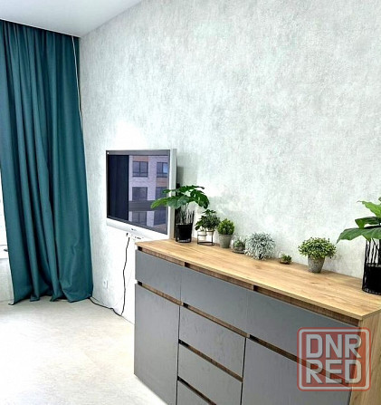 Сдаётся уютная, светлая квартира с дизайнерским ремонтом в Ленинском Донецк - изображение 2