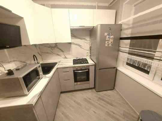 Сдается 2-х комнатная квартира-студия в Калининском районе по проспекту Дзержинского Донецк