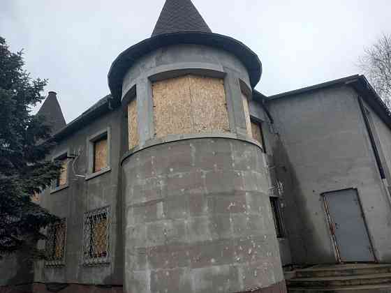 Продается 2-х этажное отдельно стоящее помещение Мариуполь