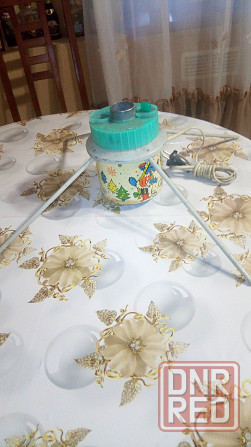 Ус тройство для вращения домашней новогодней ёлочки со светящимися гирляндами Донецк - изображение 1